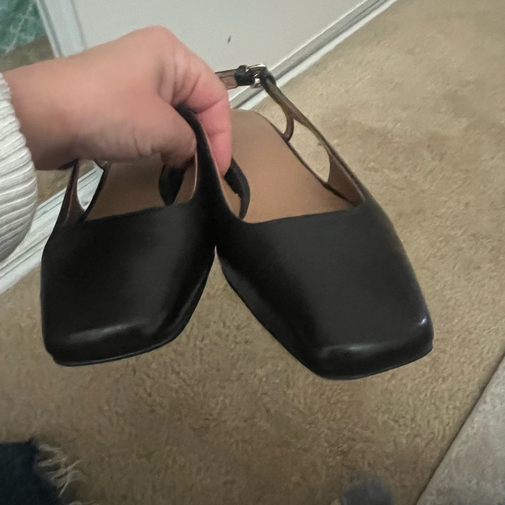 Flattered Black Heels - Picture 2 of 4